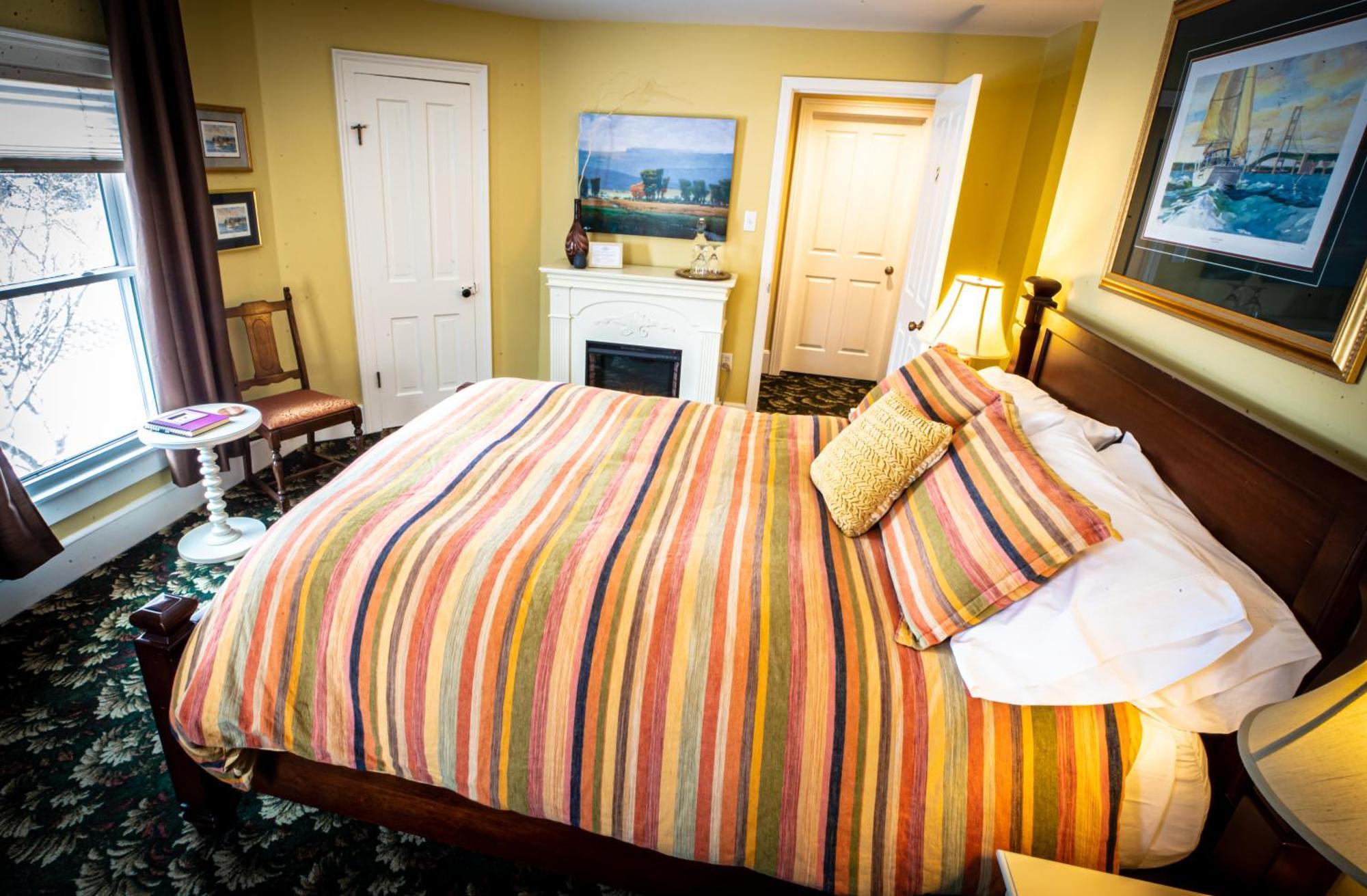 Twin Oaks Inn Saugatuck Exterior foto