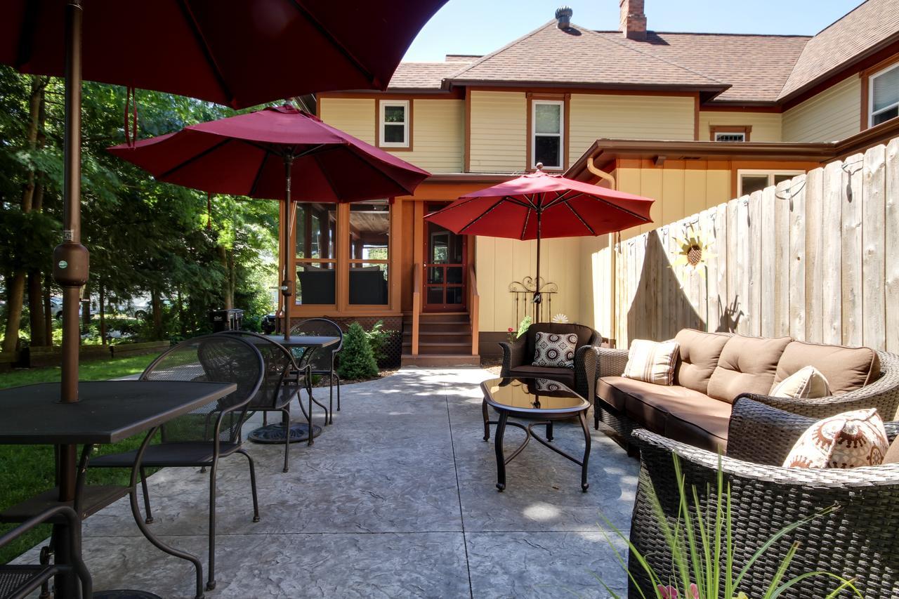 Twin Oaks Inn Saugatuck Exterior foto