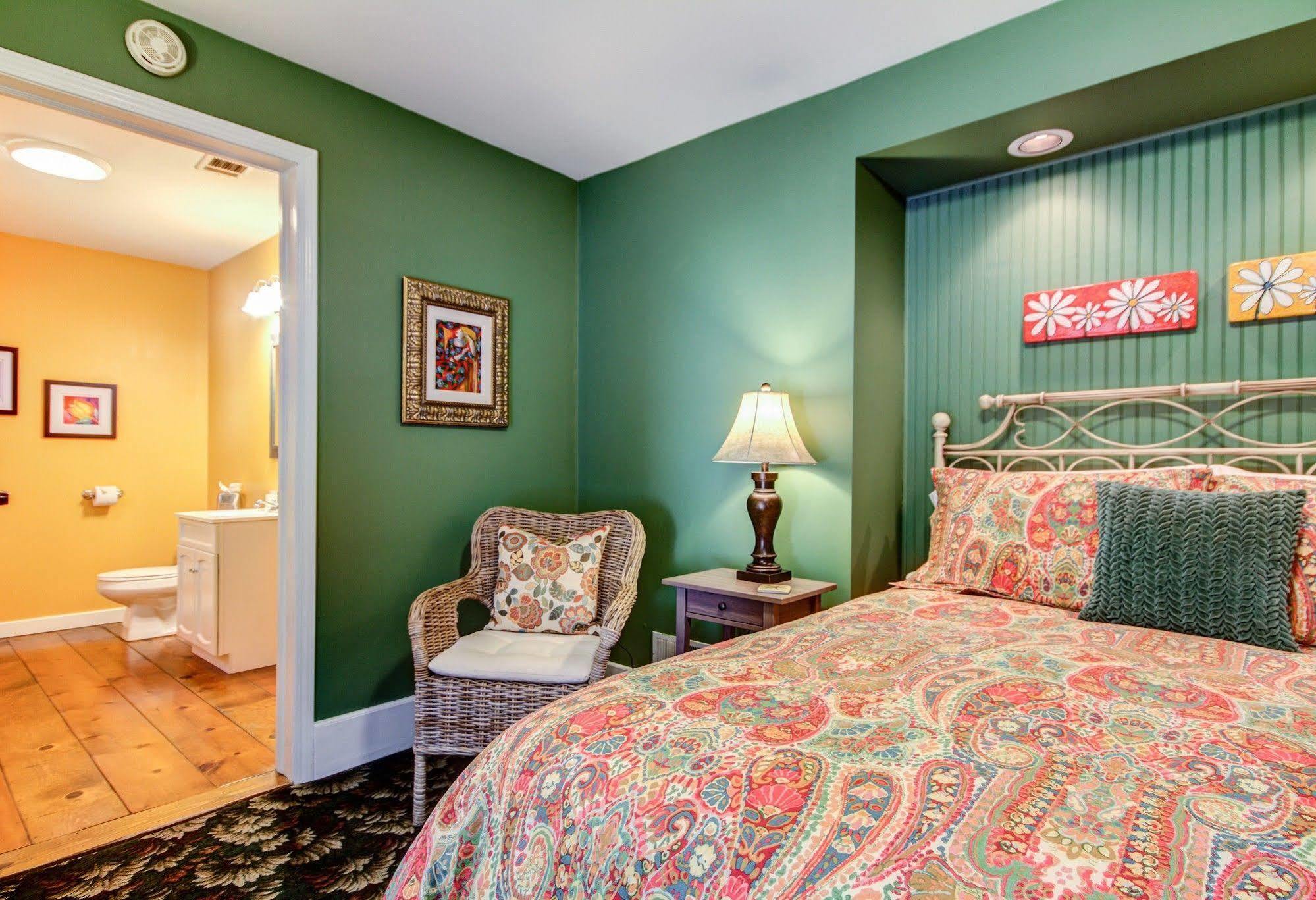 Twin Oaks Inn Saugatuck Exterior foto